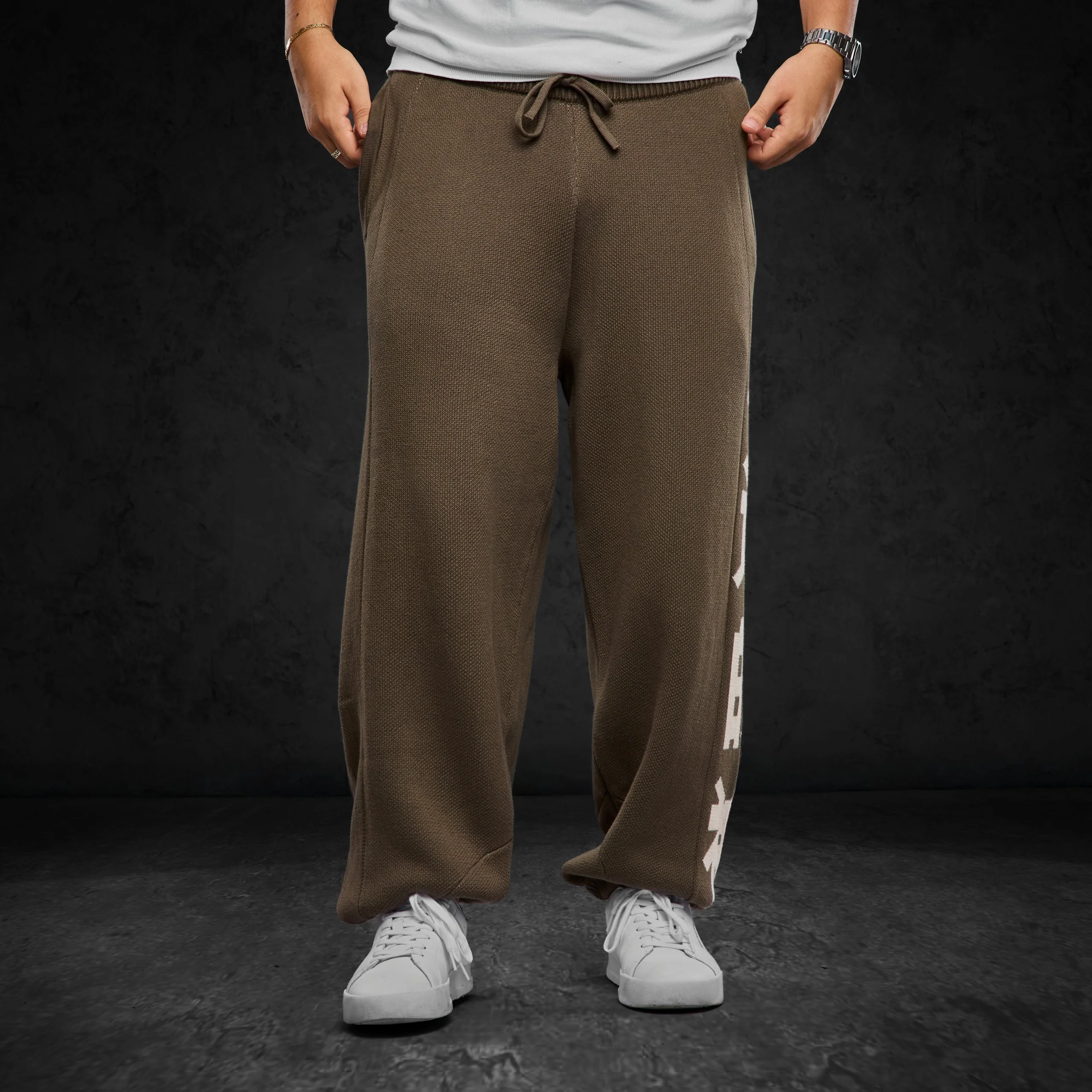 Fynn Knit Jogger - Image 2
